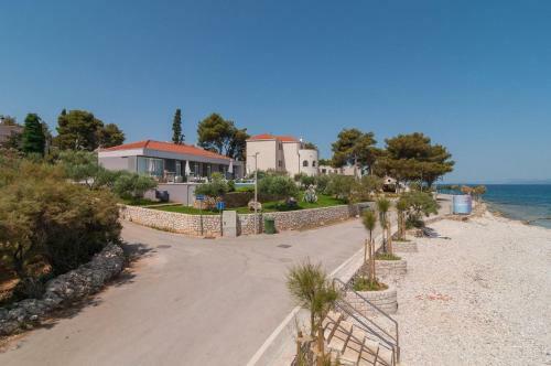 Beautiful Villa Sea Paradise