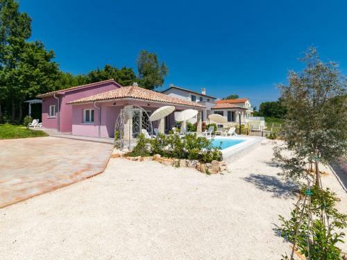 Holiday Home Mario