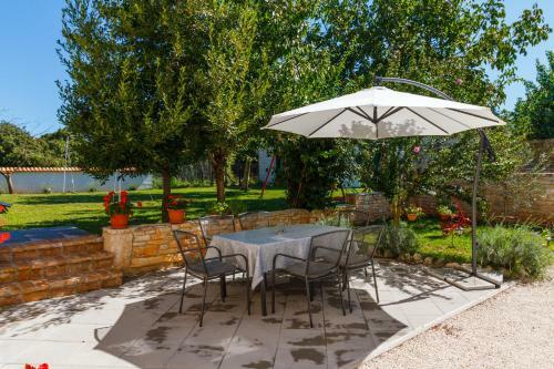 Stone House Furlani With A Lovely Garden