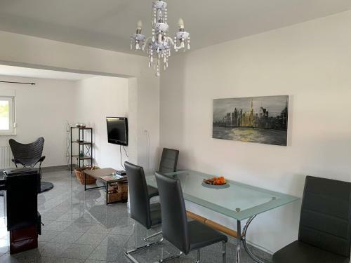 Ld Apartments White & Grey