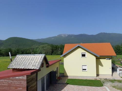 Hostal Apartments And Rooms With Parking Space Vranovaca, Plitvice - 17461