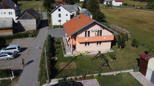 Hostal Apartments And Rooms With Parking Space Vranovaca, Plitvice - 17461