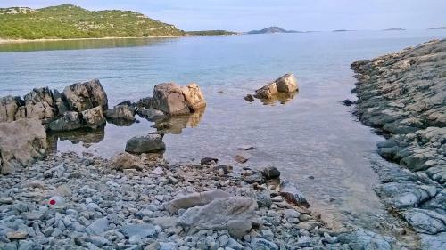 Secluded House With A Parking Space Cove Triluke, Pasman - 13577