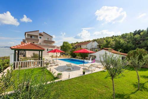Villa Apartments Ana