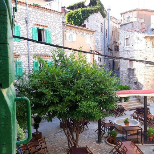 Hostal Casa Milina