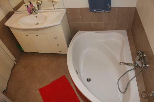 Albergue Room With Shared Bathroom House Gorica