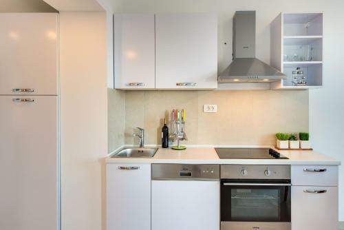 Apartamentos Croatica Suites Podsolarsko