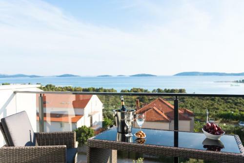 Apartamentos Croatica Suites Podsolarsko