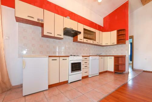 Holiday Home Palme Croatia