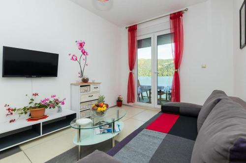 Hostal Apartments And Rooms With Parking Space Grebastica, Sibenik - 17831