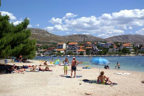 Hostal Apartments And Rooms With Parking Space Grebastica, Sibenik - 17831