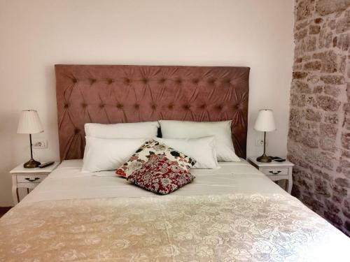 Hostal L&l Rooms Royal