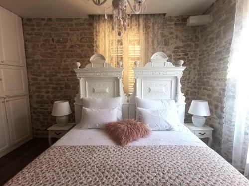 Hostal L&l Rooms Royal