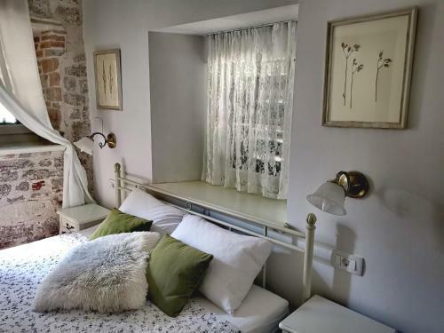Hostal L&l Rooms Royal