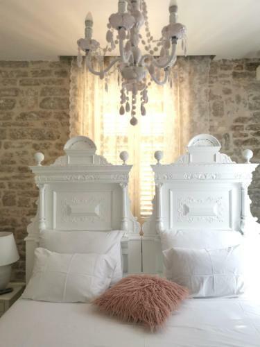 Hostal L&l Rooms Royal