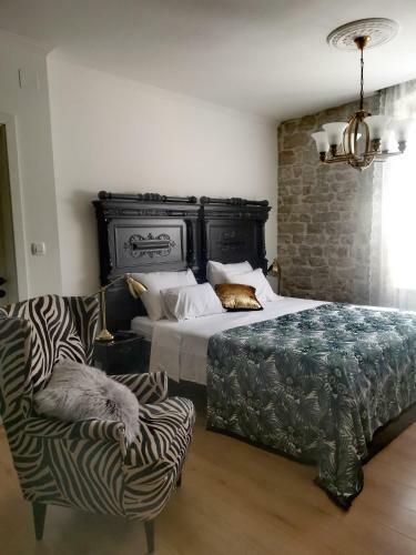 Hostal L&l Rooms Royal