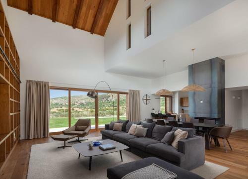 Luxury Villa Silence With Heated Pool