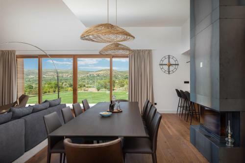 Luxury Villa Silence With Heated Pool