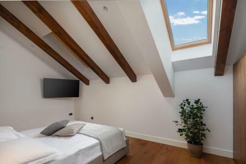 Luxury Villa Silence With Heated Pool