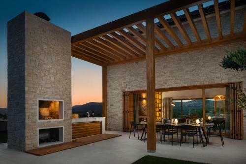 Luxury Villa Silence With Heated Pool