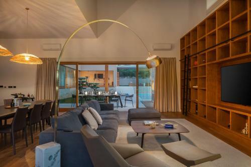 Luxury Villa Silence With Heated Pool