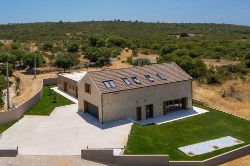 Luxury Villa Silence With Heated Pool