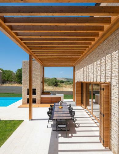 Luxury Villa Silence With Heated Pool