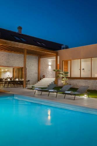 Luxury Villa Silence With Heated Pool