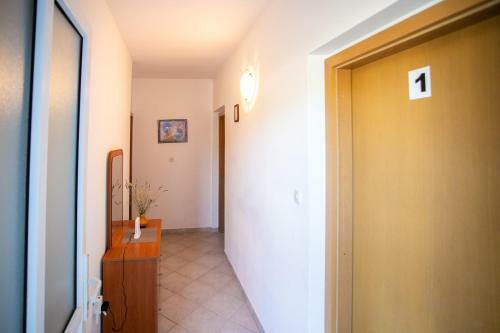 Apartments Madirazza