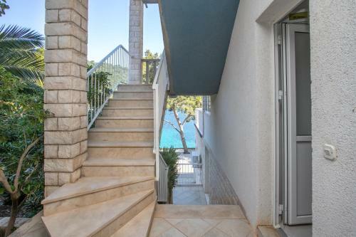 Apartments Madirazza