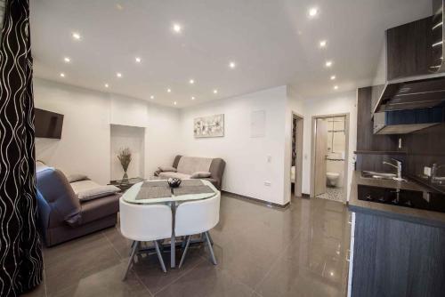 Apartment In Starigrad-paklenica 36685