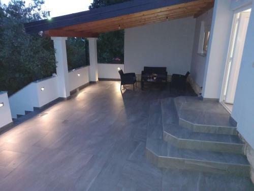 House Mia