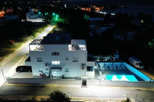 Villa Silver