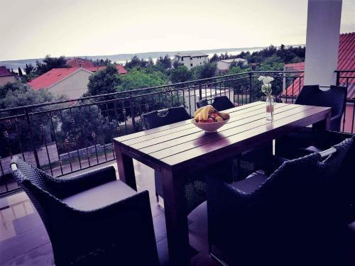 Apartment In Starigrad-paklenica 39522