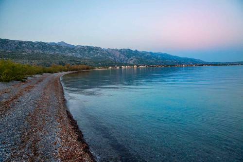 Apartment In Starigrad-paklenica 39522