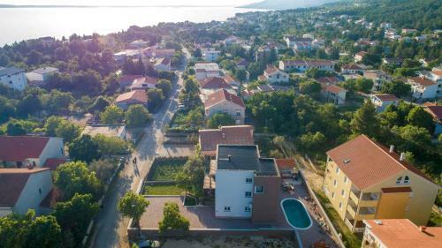 Apartment In Starigrad-paklenica 39522