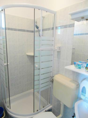 Hostal Blue Wave Apartments