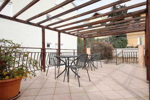 Apartment Marica ?padina