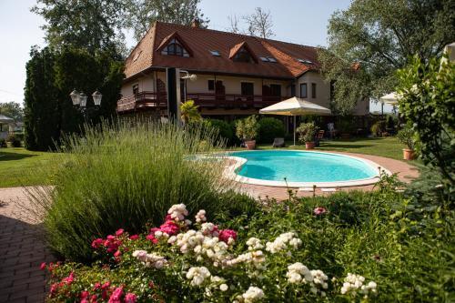 Janette Hotel
