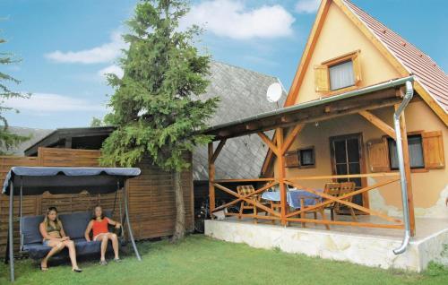 Holiday Home D�zsa Gy Utca-balatonm�riaf�rd�
