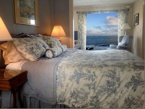 Posada The Quarterdeck Inn By The Sea