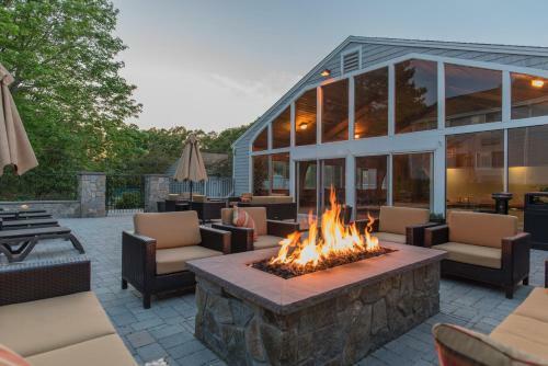 Hotel Rockport Inn And Suites