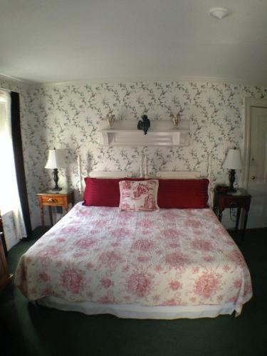 Bed & Breakfast Lantana House