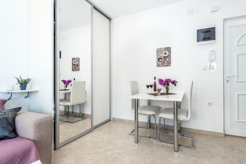 Apartamentos Villa Mirta