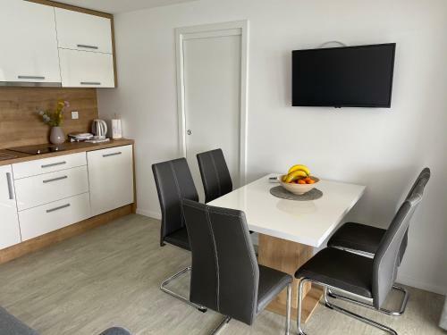 Bella Homes Camping
