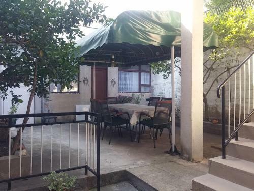 Hostal Guesthouse Dante