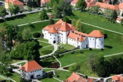 Holiday&business Studio Apartment**** Vara?din