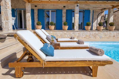 Beautiful Villa Golden Olive