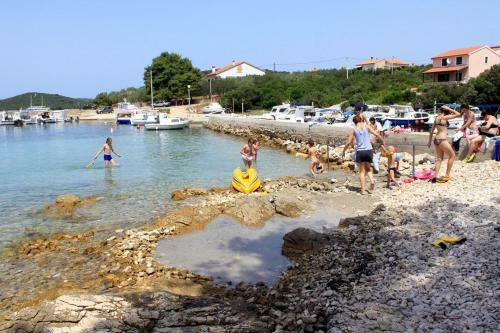 Apartments By The Sea Guduce, Ugljan - 13274