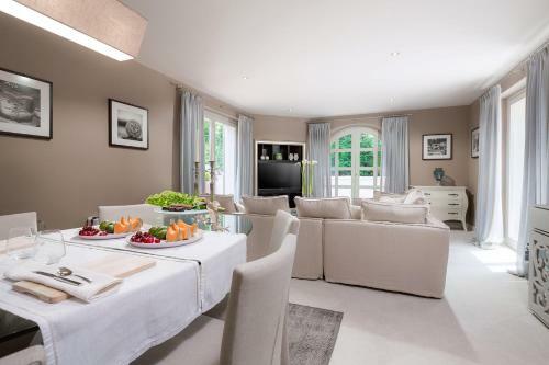Villa Carlotta By Hmz Villas